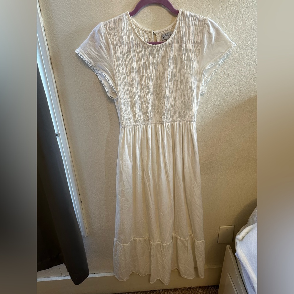 White Short Sleeve maxi Dress size, small cotton nwot